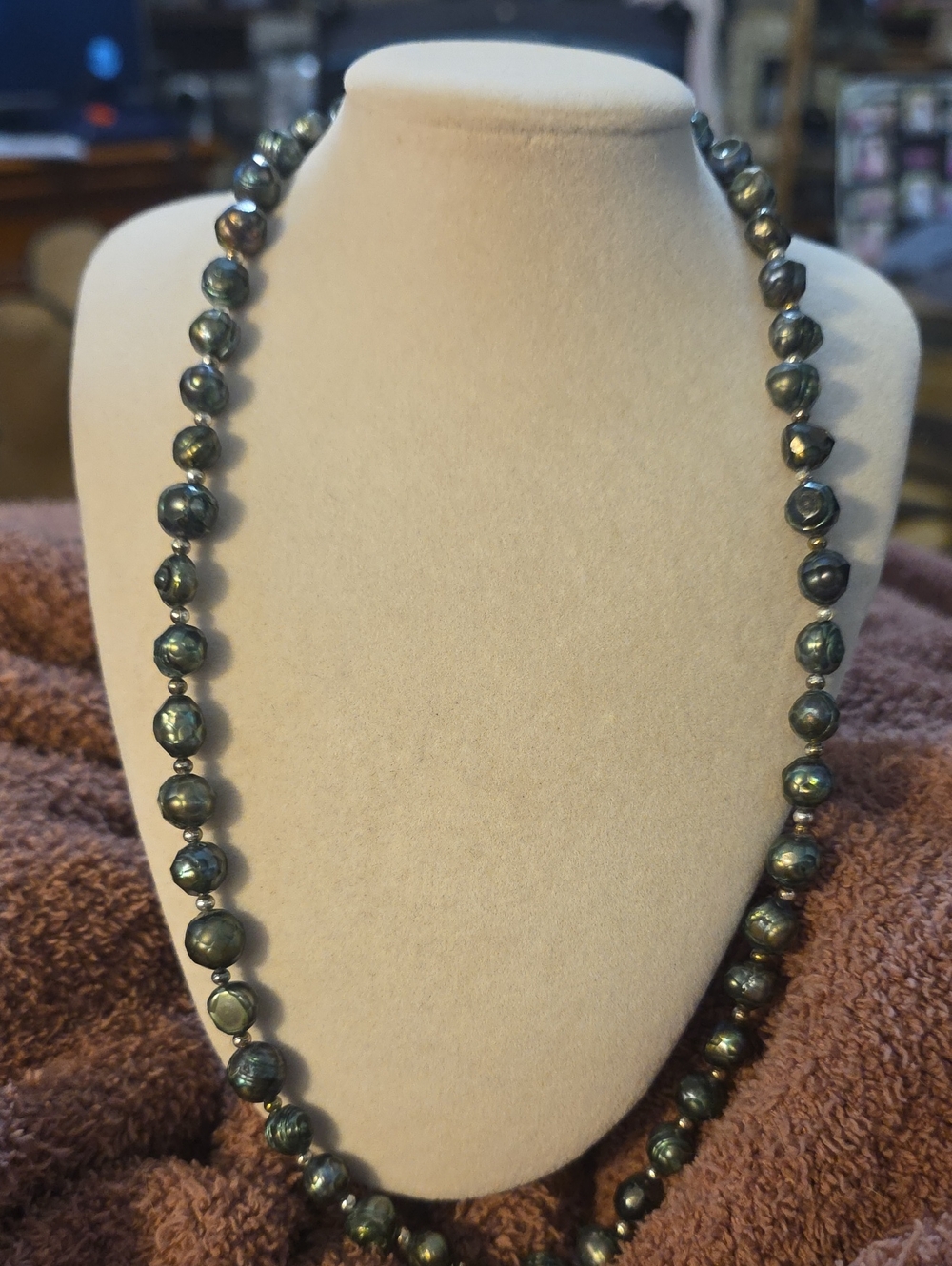 Dark Green Iridescent Pearl Necklace